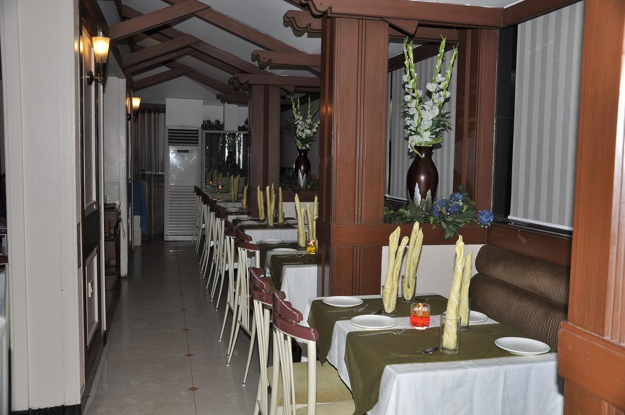 Hotel Sovereign Daman Εξωτερικό φωτογραφία