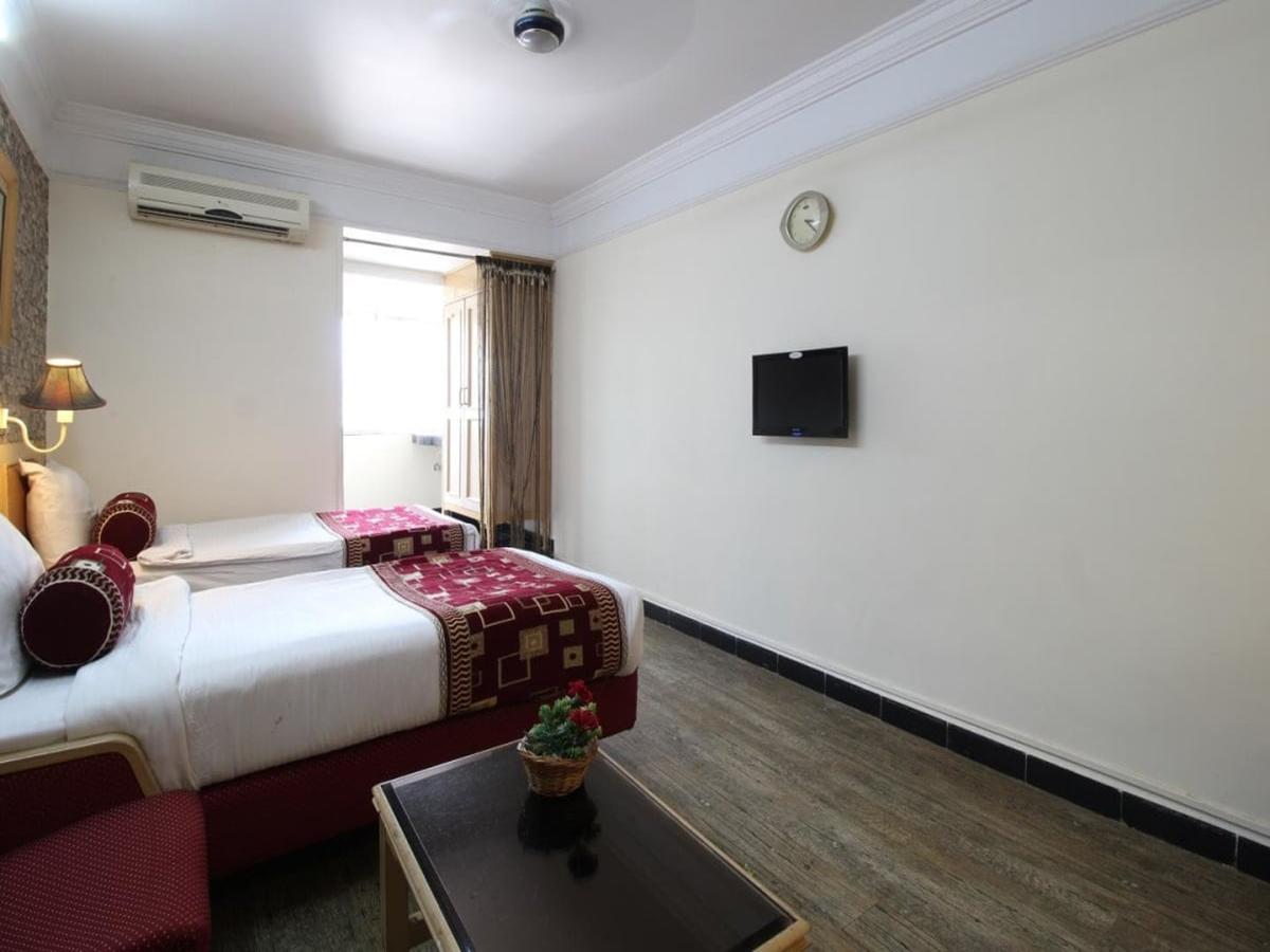 Hotel Sovereign Daman Εξωτερικό φωτογραφία