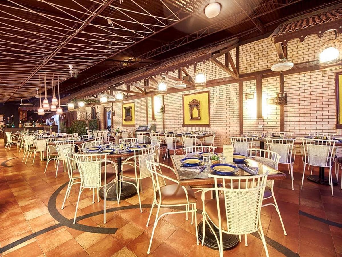 Hotel Sovereign Daman Εξωτερικό φωτογραφία