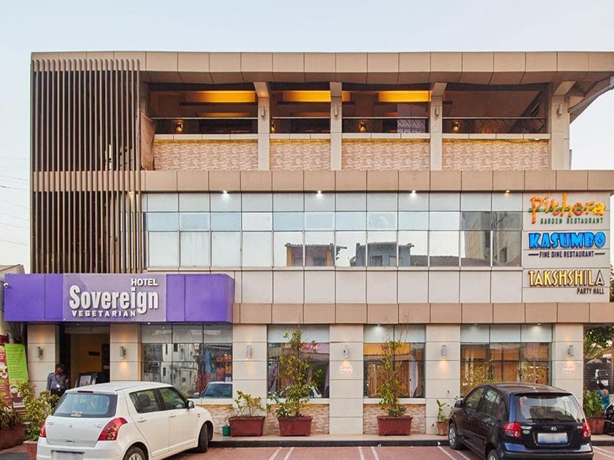 Hotel Sovereign Daman Εξωτερικό φωτογραφία
