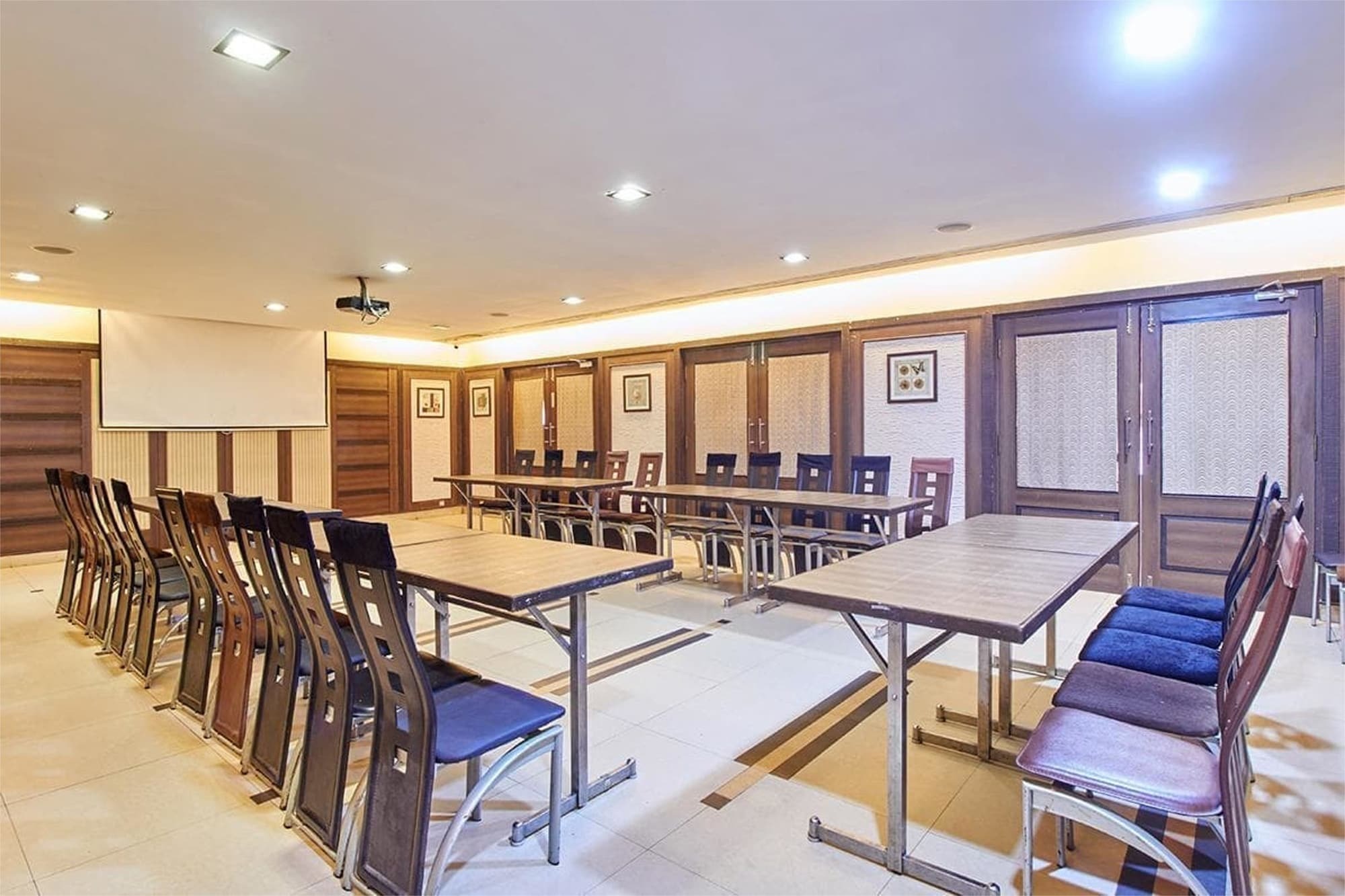 Hotel Sovereign Daman Εξωτερικό φωτογραφία